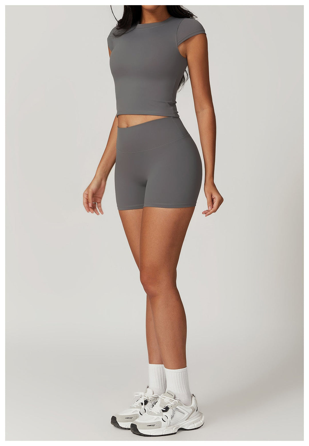 Mathilde™ | Energy T-shirt og shorts sæt II