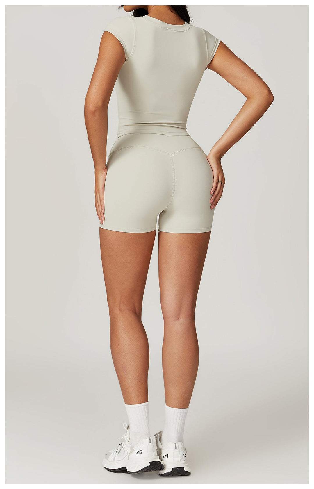 Mathilde™ | Energy T-shirt og shorts sæt II